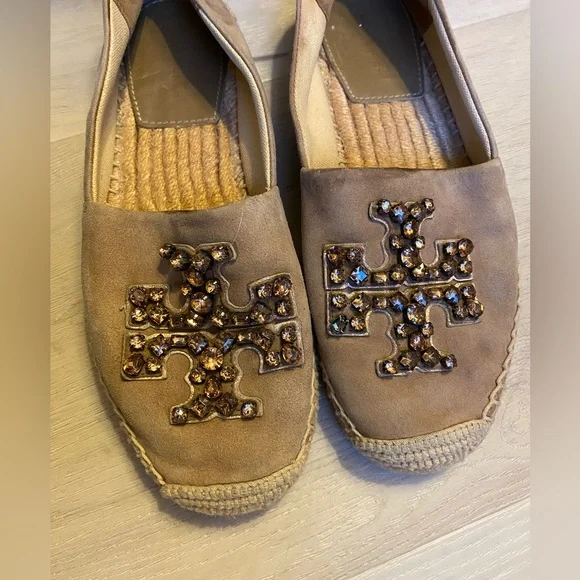 Tory Burch Embellished Espadrille Jewel Suede in Almond Flour color - Size 6 - Picture 6 of 8